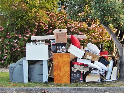 WE THE PEOPLE JUNK REMOVAL .